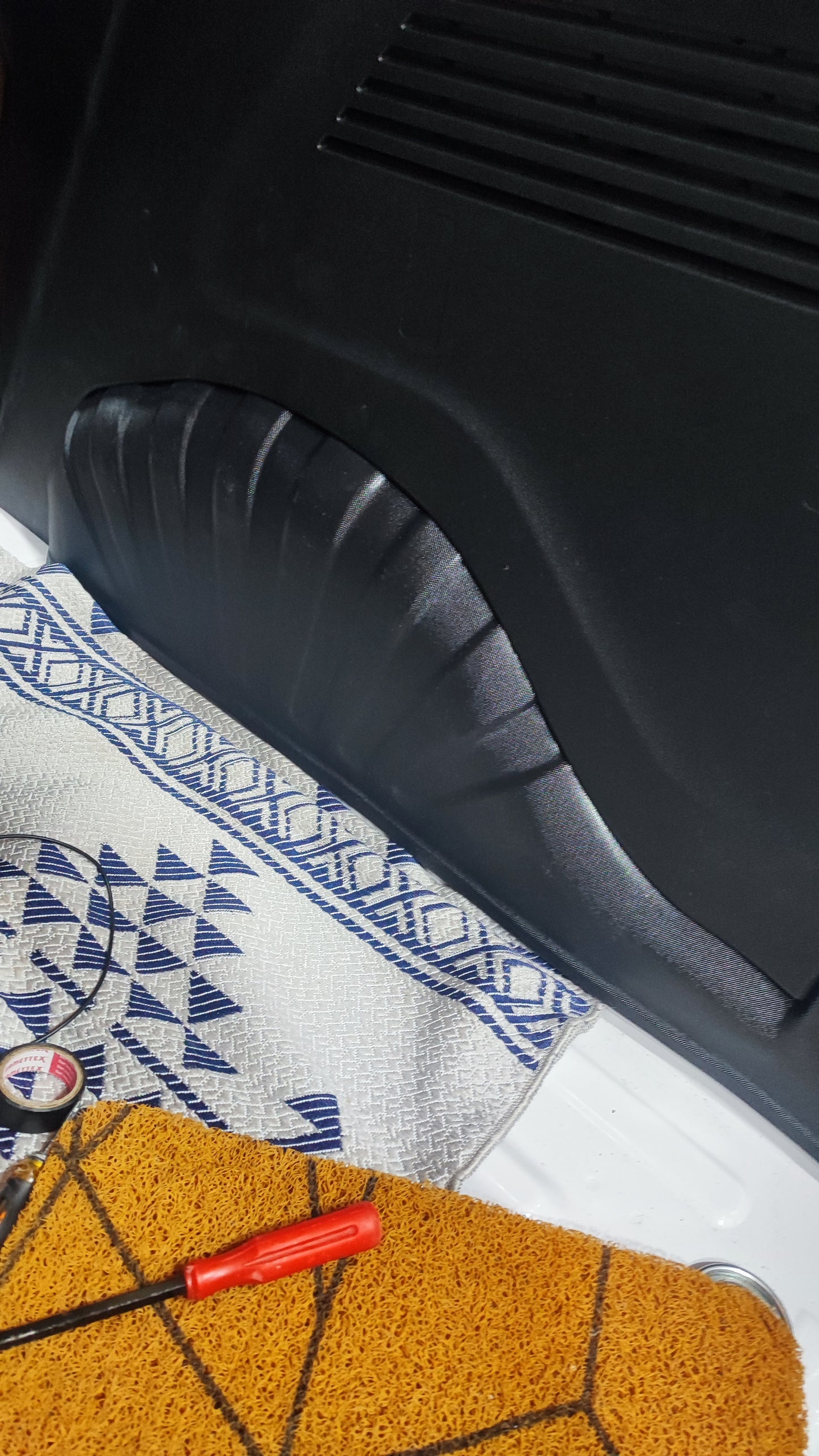 Cache de roue interieur GM Doblo K9 Berlingo ( كبير الحجم )